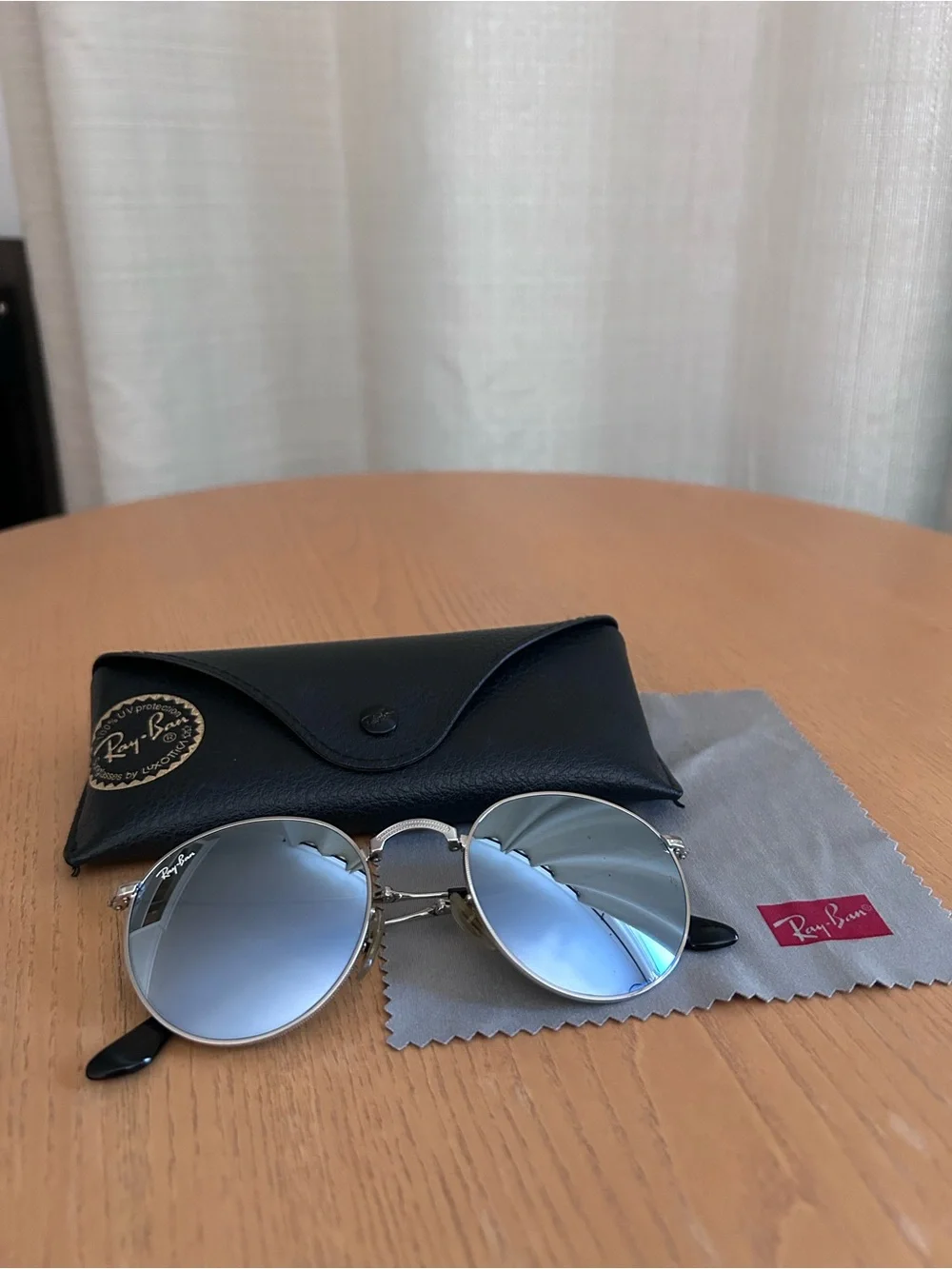 Ray-Ban Round Metal Folding Sunglasses in Silver with Mirrored Lenses
